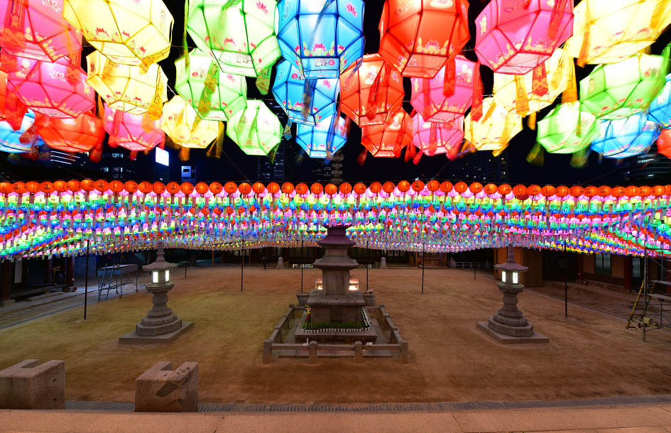 Keeping Ancient Traditions Alive in a 21st Century City: Bongeunsa Buddhist Temple