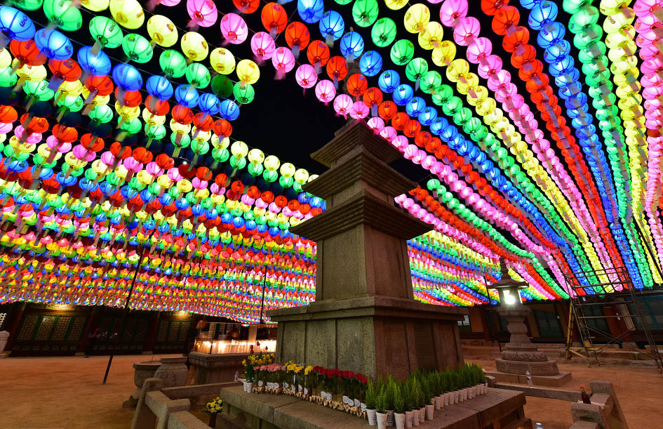 Keeping Ancient Traditions Alive in a 21st Century City: Bongeunsa Buddhist Temple