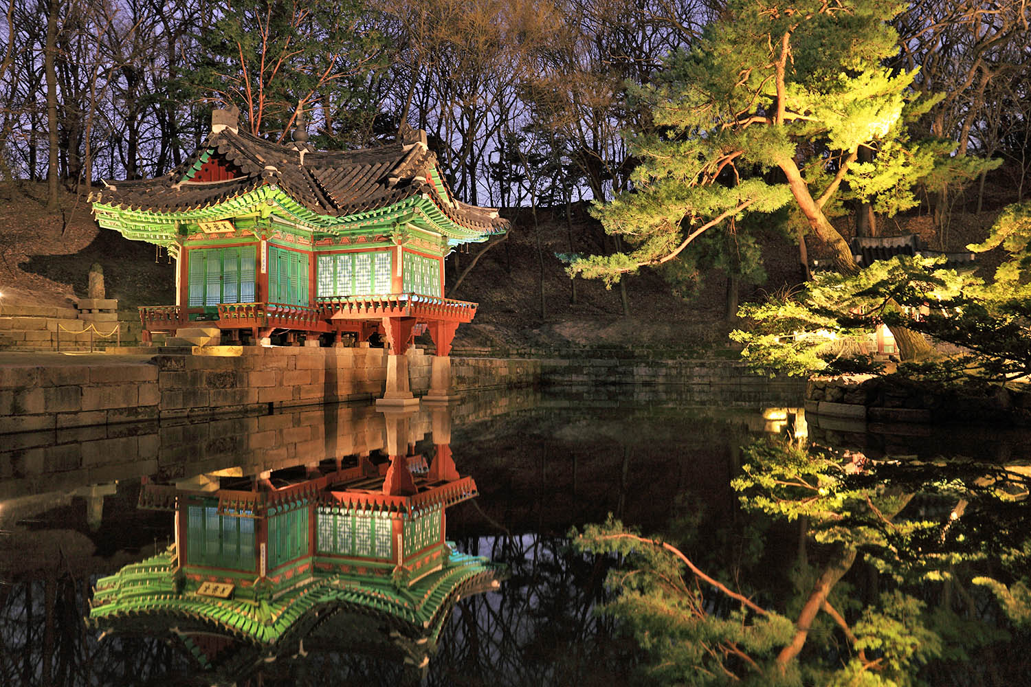 Changdeokgung Palace Moonlight Tour