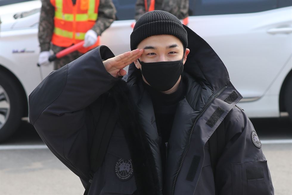 BIGBANG Taeyang began his military service