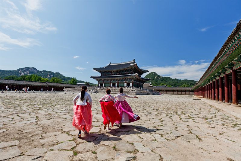 Hanbok in Palace Exhibition - Royal Culture Festival 2018