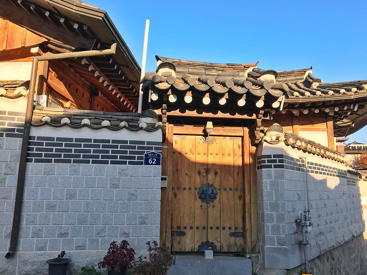 Sarah's Korea Trip - Old Meets New at Bukchon Hanok Village