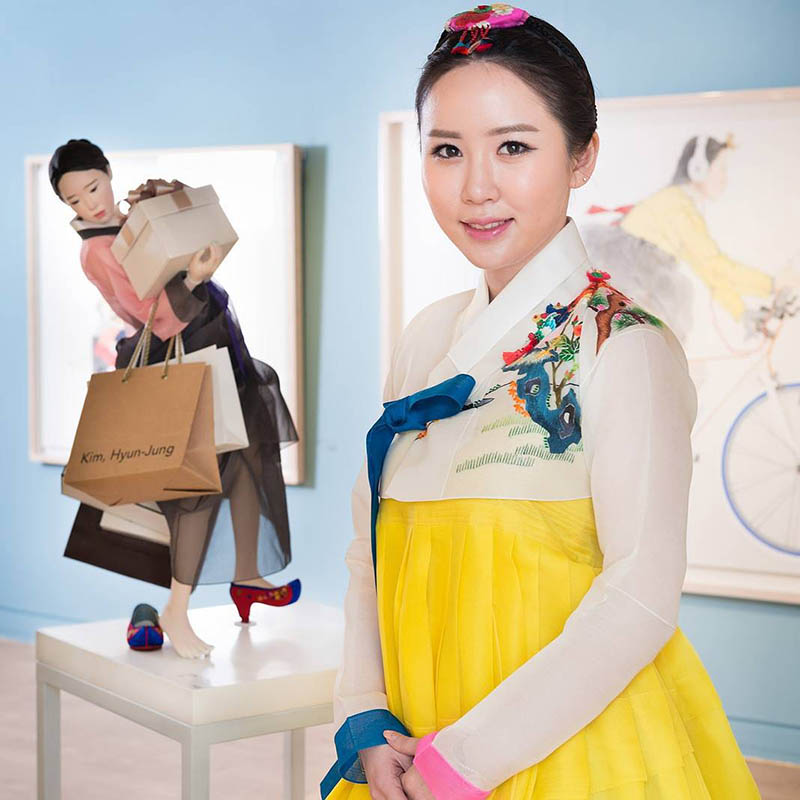 Korean artist puts modern spin on traditional art