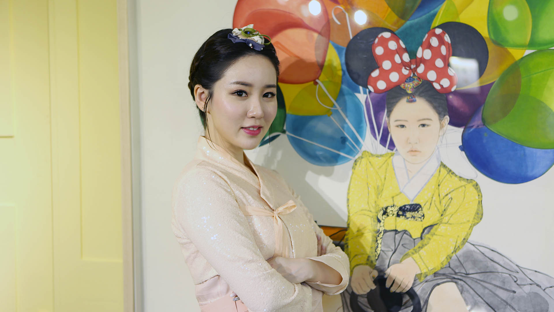 Korean artist puts modern spin on traditional art