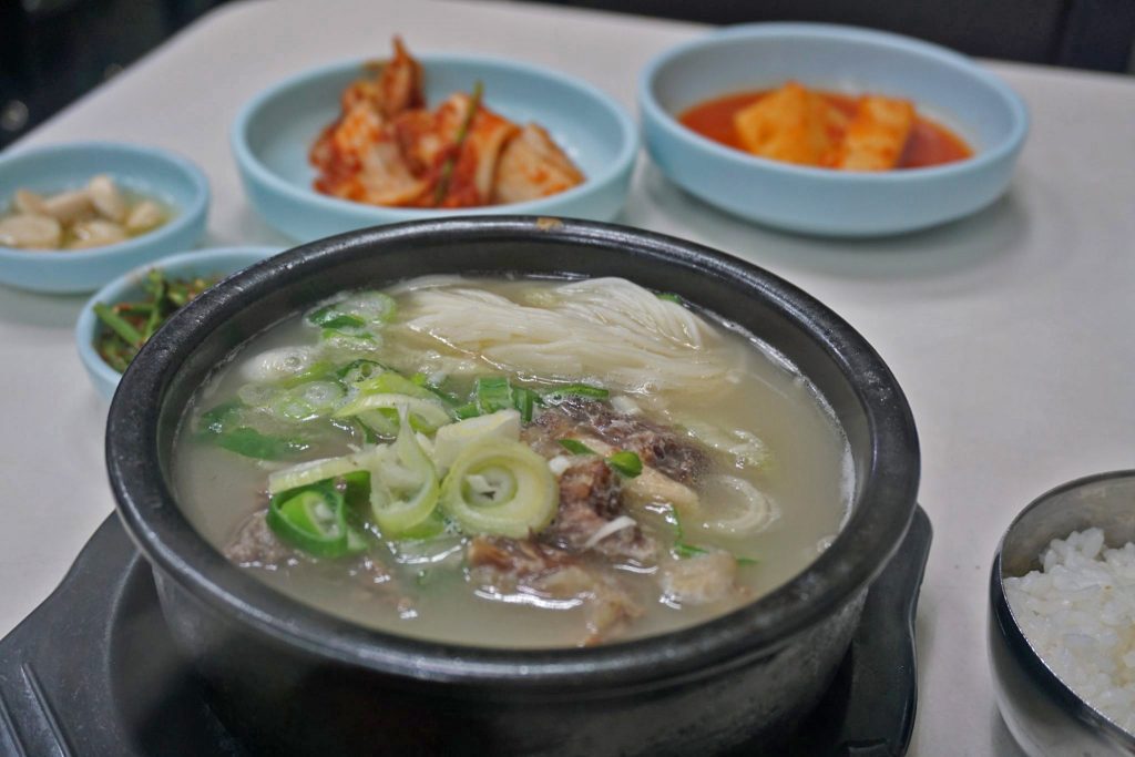 Seolleongtang Near Me #Best Seolleongtang In Seoul #Best Korean Cuisine In Winter!