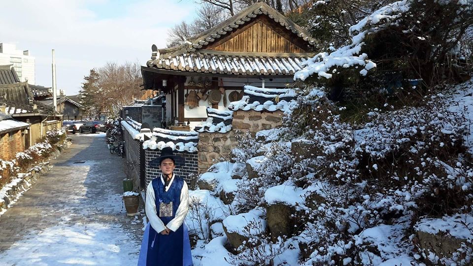 Wearing Hanbok in Freezing Temperature at Jeonju Hanok Village