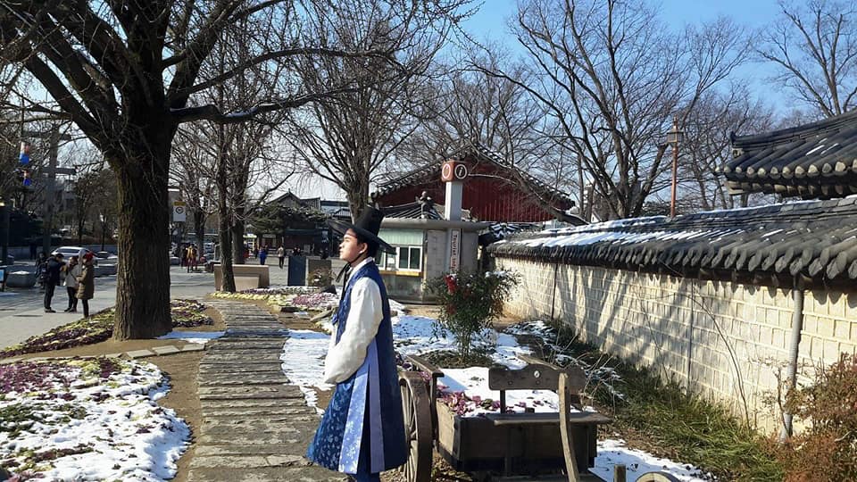 Wearing Hanbok in Freezing Temperature at Jeonju Hanok Village