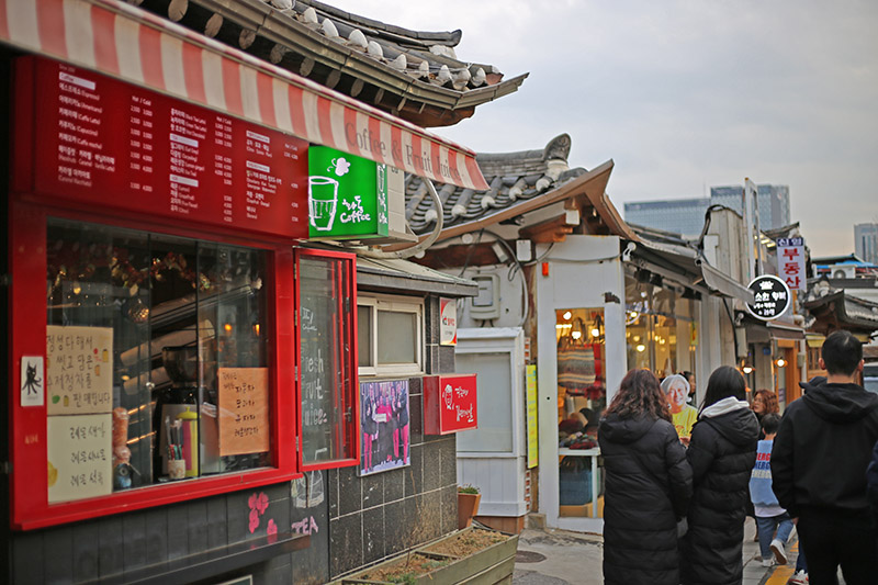 Best Thing To Do In Seoul! Wearing Hanbok And Exploring Gyeongbokgung(Palace) ♡