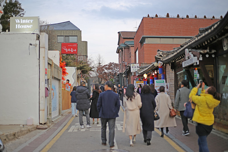 Best Thing To Do In Seoul! Wearing Hanbok And Exploring Gyeongbokgung(Palace) ♡