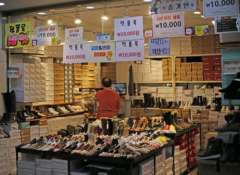 Best Place For Shopping In Seoul! #GoToMall #Express Bus Terminal Underground Shopping Mall