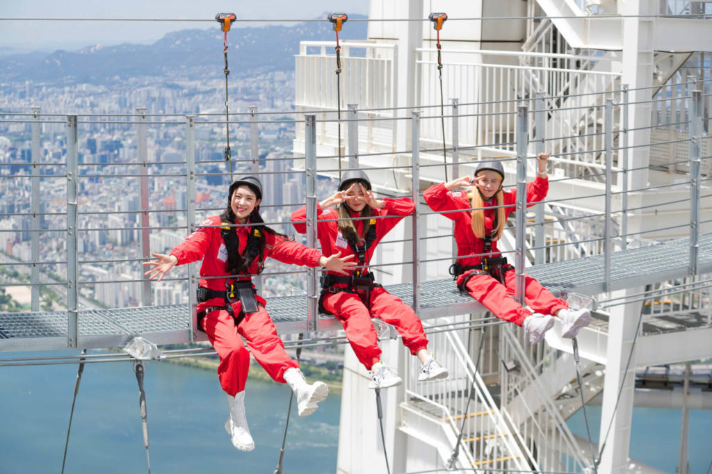 Lotte World Tower 534 Meters Above Ground Showcases Skywalk Program