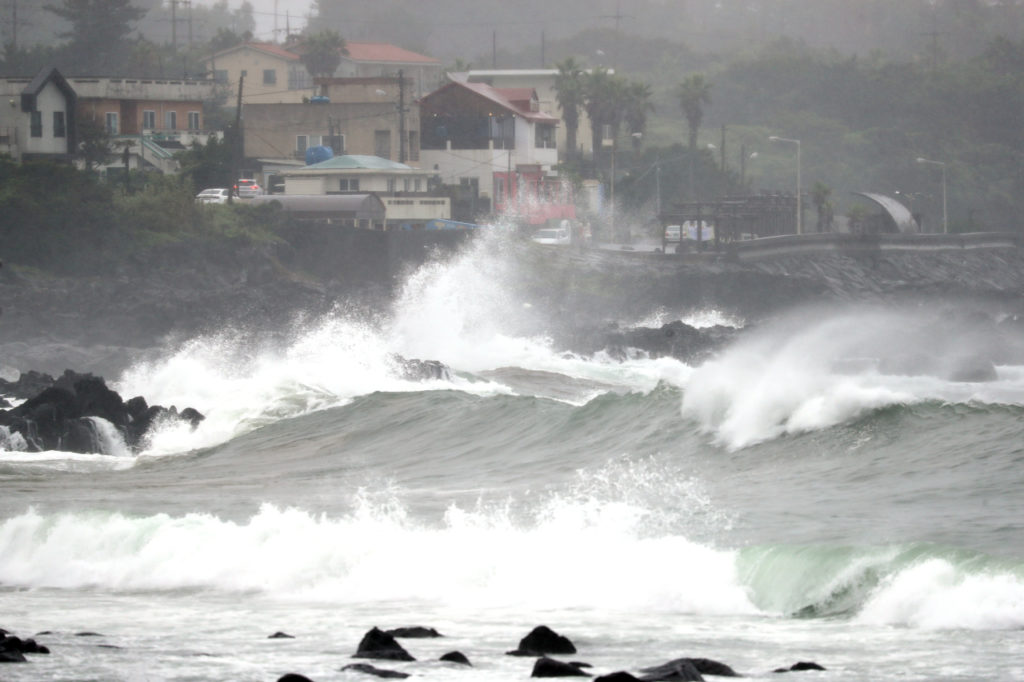 Typhoon advisory issued in Jeju, South Jeolla as Bavi approaches