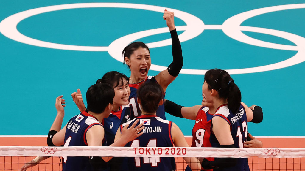 Korea Women's volleyball captain Kim praised for leading team to Olympic semis